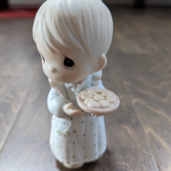 Precious Moments - Picture 7 of 10